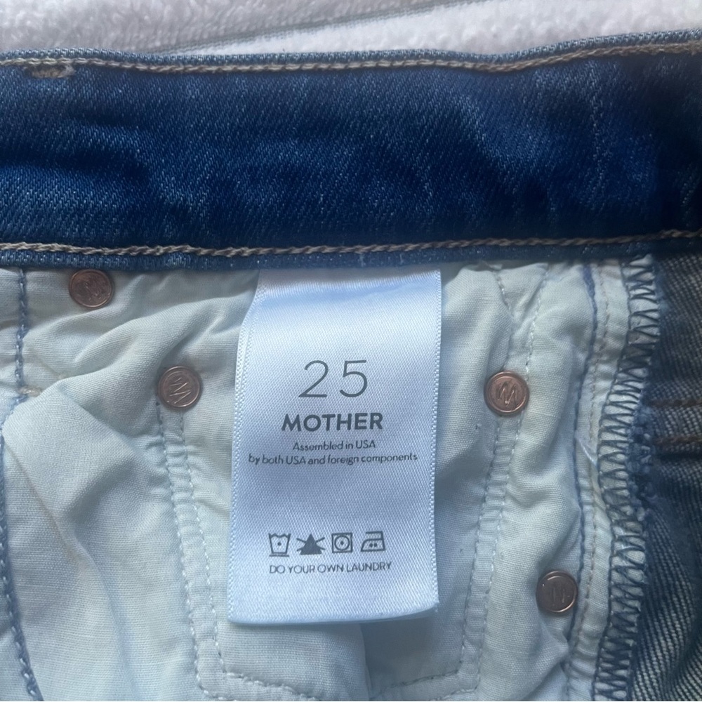MOTHER Embroidered Weekender Fray Jeans - Picture 12 of 14